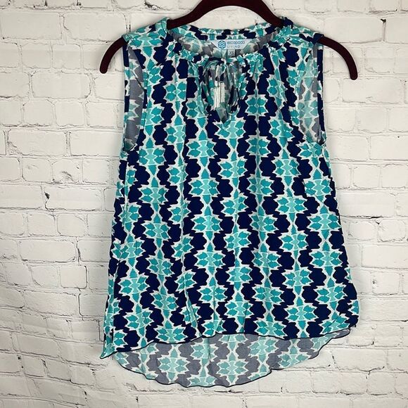 Escapada Living Patterned Tank - Picture 1 of 6
